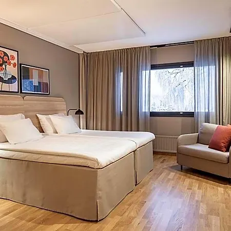 Отель Scandic Pohjanhovi 4*